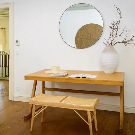 Elegant Brac 4 Bedrooms Shoreline Serenity Stunning Sea Views Walking Distance To Villa *
