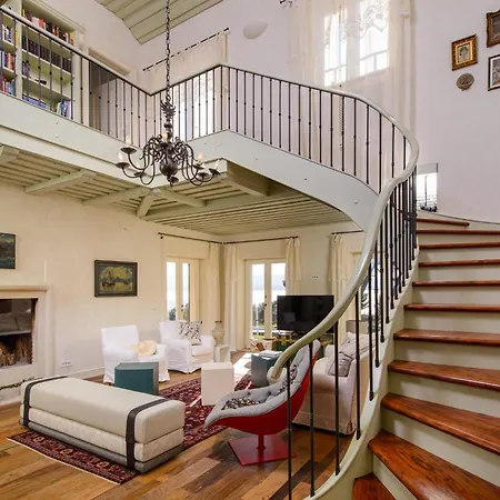 Villa Elegant Brac 4 Bedrooms Shoreline Serenity Stunning Sea Views Walking Distance To *