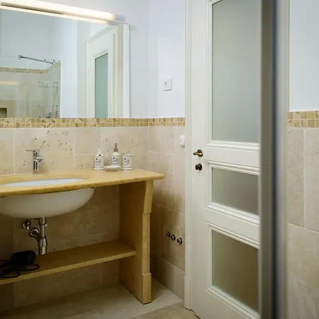 Beachfront Oasis: Elegant Brac Retreat With Sea Views Murvica (Brac)