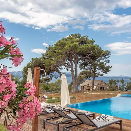 Villa Elegant Brac 4 Bedrooms Shoreline Serenity Stunning Sea Views Walking Distance To