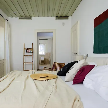 빌라 Elegant Brac 4 Bedrooms Shoreline Serenity Stunning Sea Views Walking Distance To *
