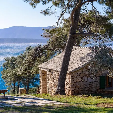 Elegant Brac 4 Bedrooms Shoreline Serenity Stunning Sea Views Walking Distance To 빌라 무르비카